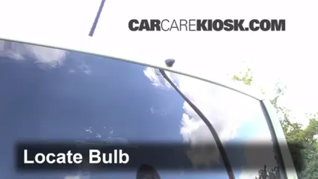 2011 Kia Soul Plus 2.0L 4 Cyl. Éclairage Feu de freinage central (remplacer l'ampoule)